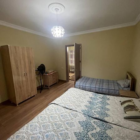 Los-Polos Hermanos Batumi Zewnętrze zdjęcie
