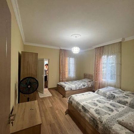 Los-Polos Hermanos Batumi Zewnętrze zdjęcie